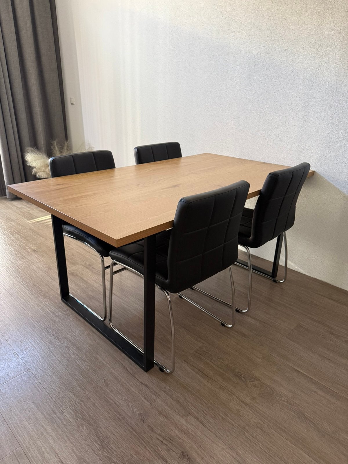 Eikenhouten eettafel met 4 stoelen, Ophalen, 200 cm of meer, 50 tot 100 cm, Zo goed als nieuw