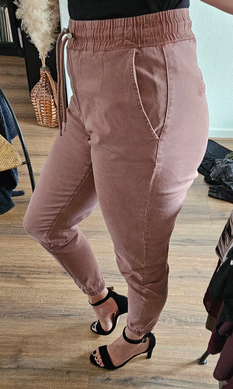 Nieuw met prijskaartje - Only chinobroek, Kleding | Dames, Only, Nieuw, Ophalen of Verzenden, Roze