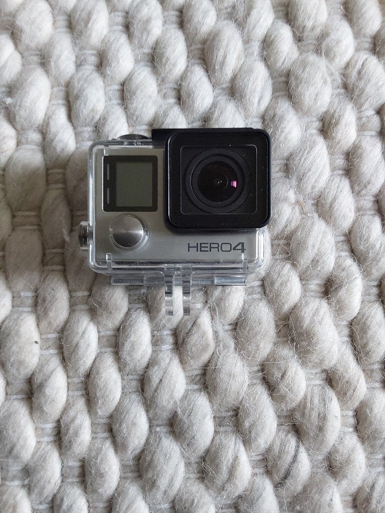 Go Pro Hero 4 Silver i.z.g.st. inclusief gebruiksaanwijzing, Ophalen, Zo goed als nieuw, GoPro