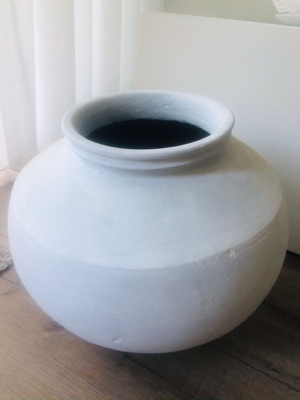 Grote stenen vaas /planten pot landelijke styl wit, Ophalen, Rond, Zo goed als nieuw, Aardewerk
