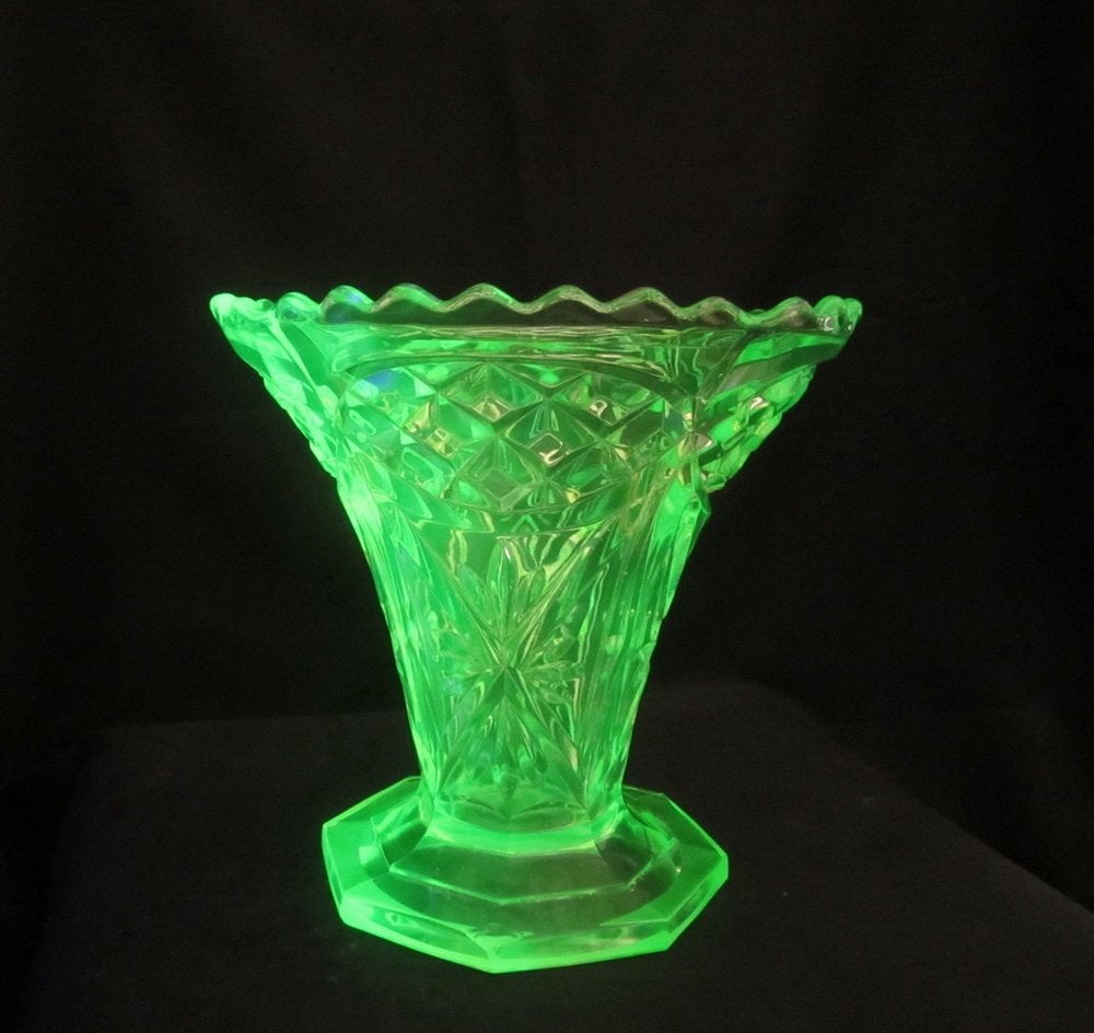 Antieke art deco uranium vaseline glazen vaas, Antiek en Kunst, Verzenden