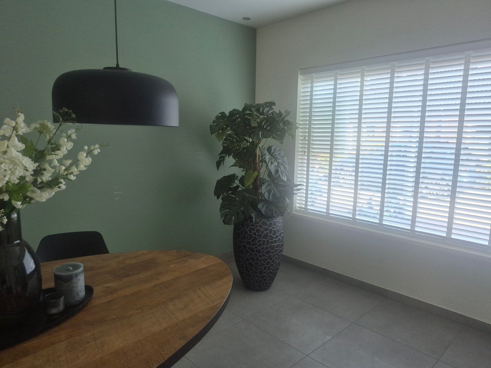 Grote kunststof plant in pot, 173 cm hoog, Huis en Inrichting, Kamerplanten, Ophalen, Overige soorten, Halfschaduw, In pot