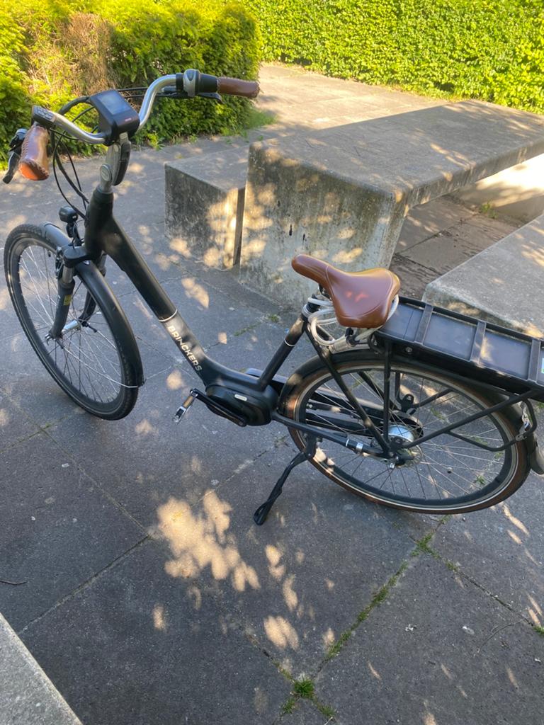 Elektrische dames fiets (Brinckers), Ophalen of Verzenden, Zo goed als nieuw, Trommelrem, Versnellingen