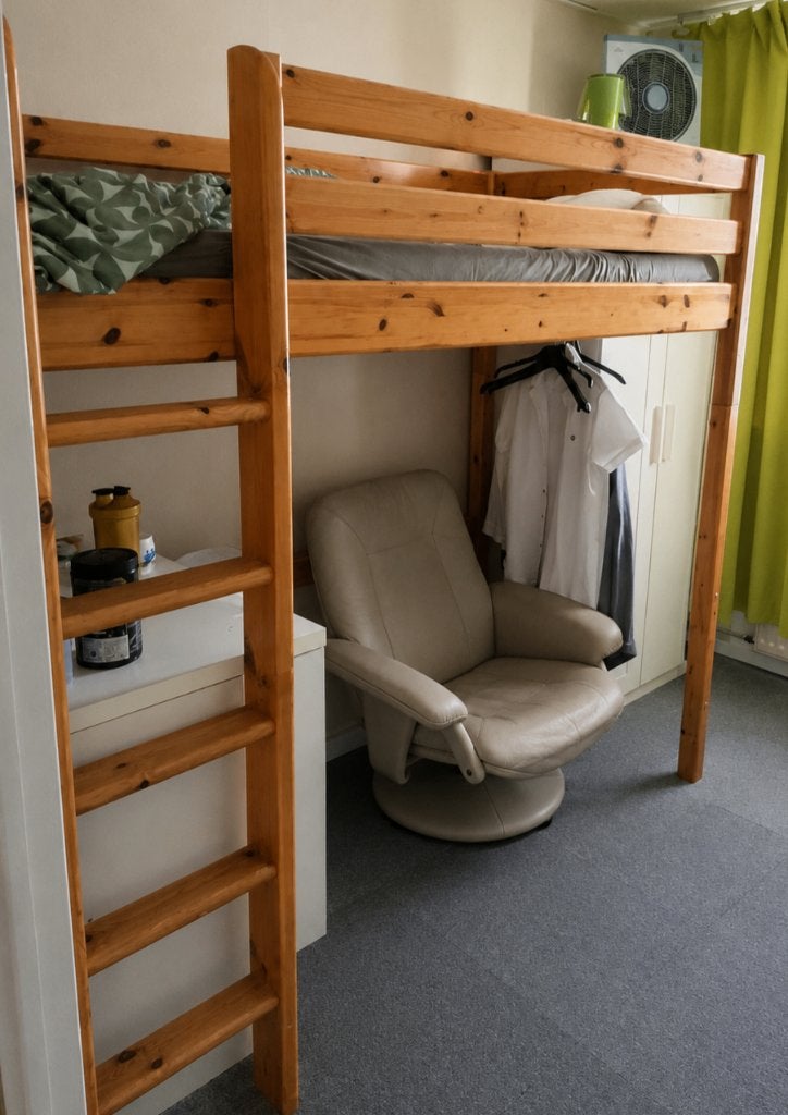 Stevig houten hoogslaper met ladder ( flexa), Ophalen, Gebruikt, Hoogslaper