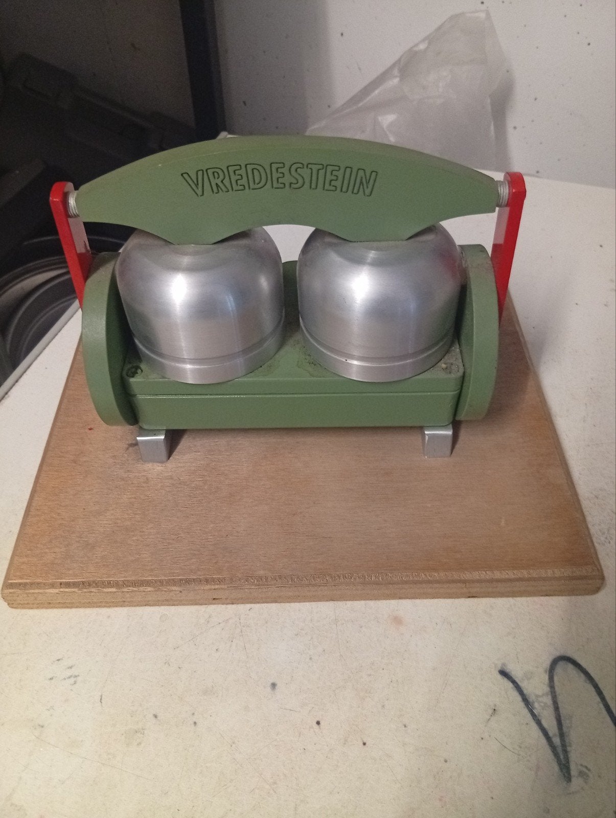Vredestein bandenpers model, Ophalen of Verzenden, Gebruikt