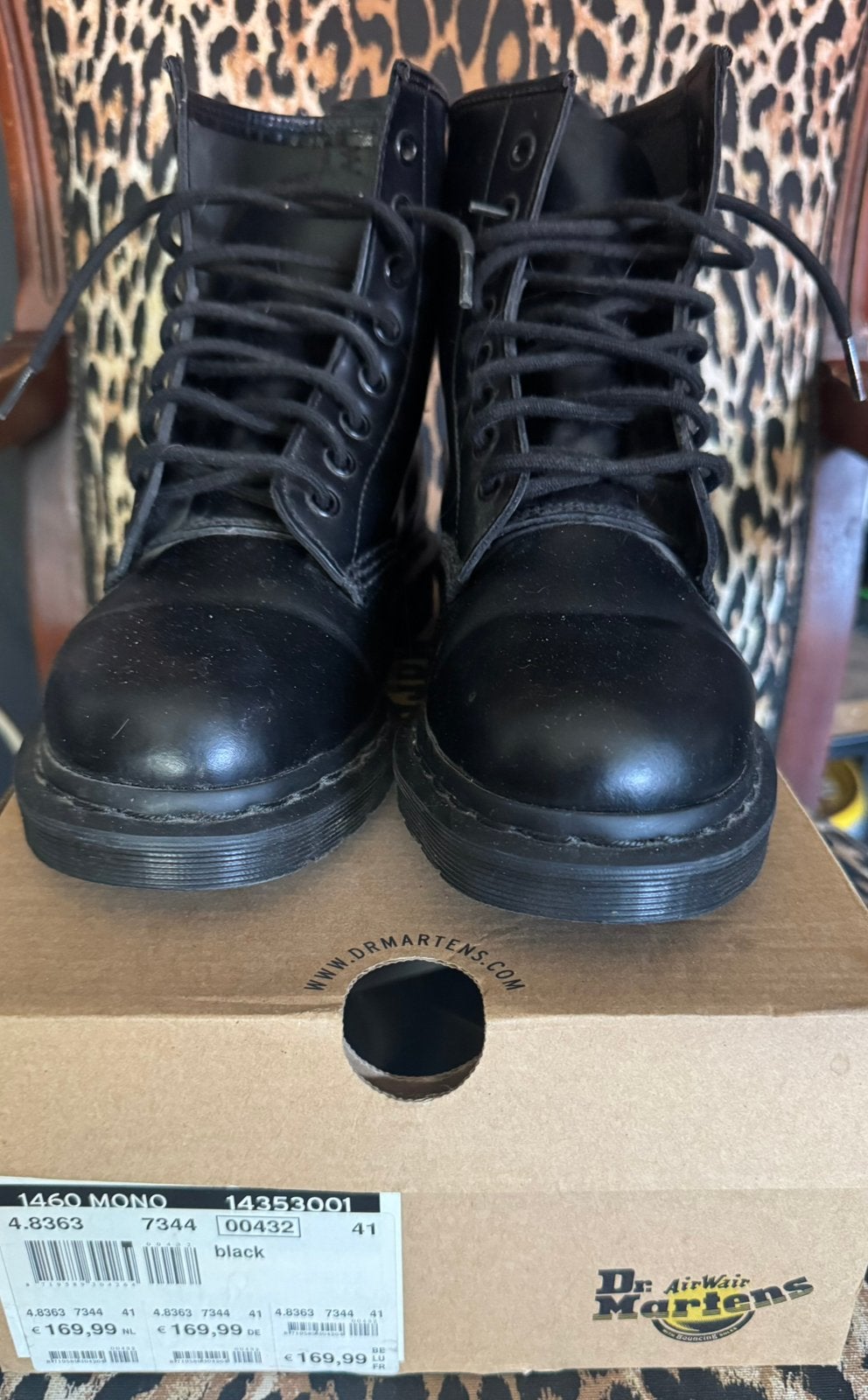 Nieuwe Dr Martens black edition., Ophalen of Verzenden, Zo goed als nieuw, Zwart