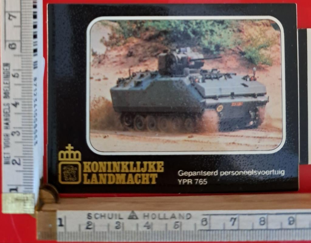 Vintage sticker Koninklijke Landmacht gepantserd voertuig, Ophalen of Verzenden, Zo goed als nieuw, Overige typen