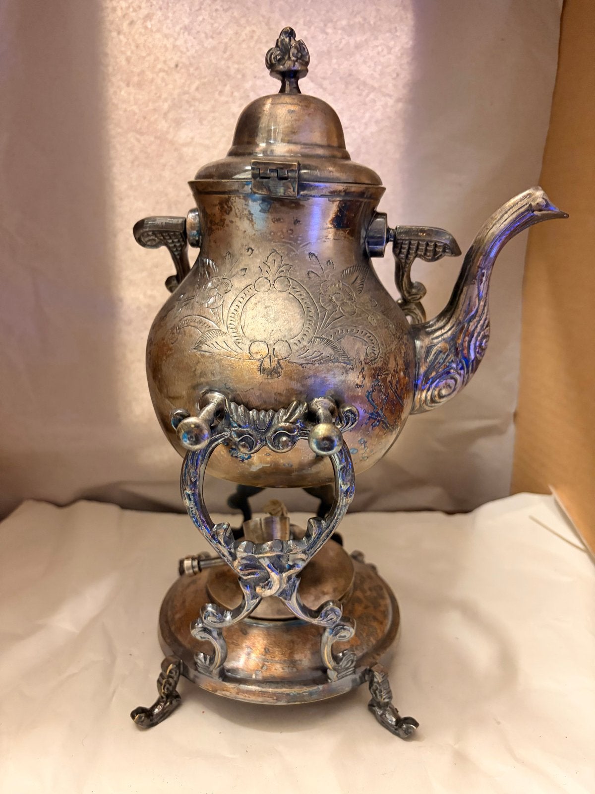 Antieke verzilverde theeketel met brander, Ophalen of Verzenden