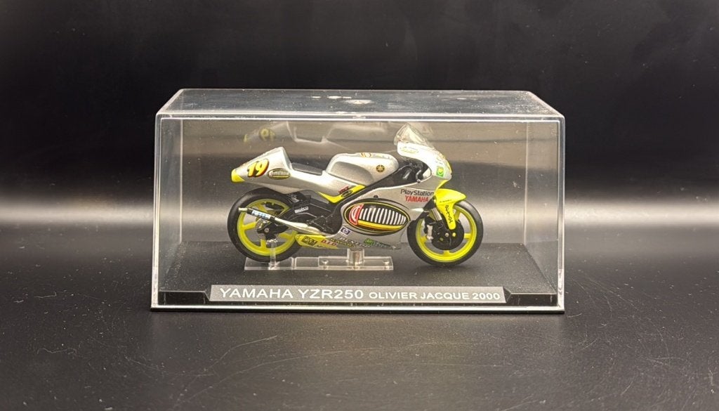 Yamaha YZR250 Olivier Jacque 2000 #19 schaal 1:24, Overige merken, Ophalen of Verzenden, Zo goed als nieuw, Groter dan 1:32