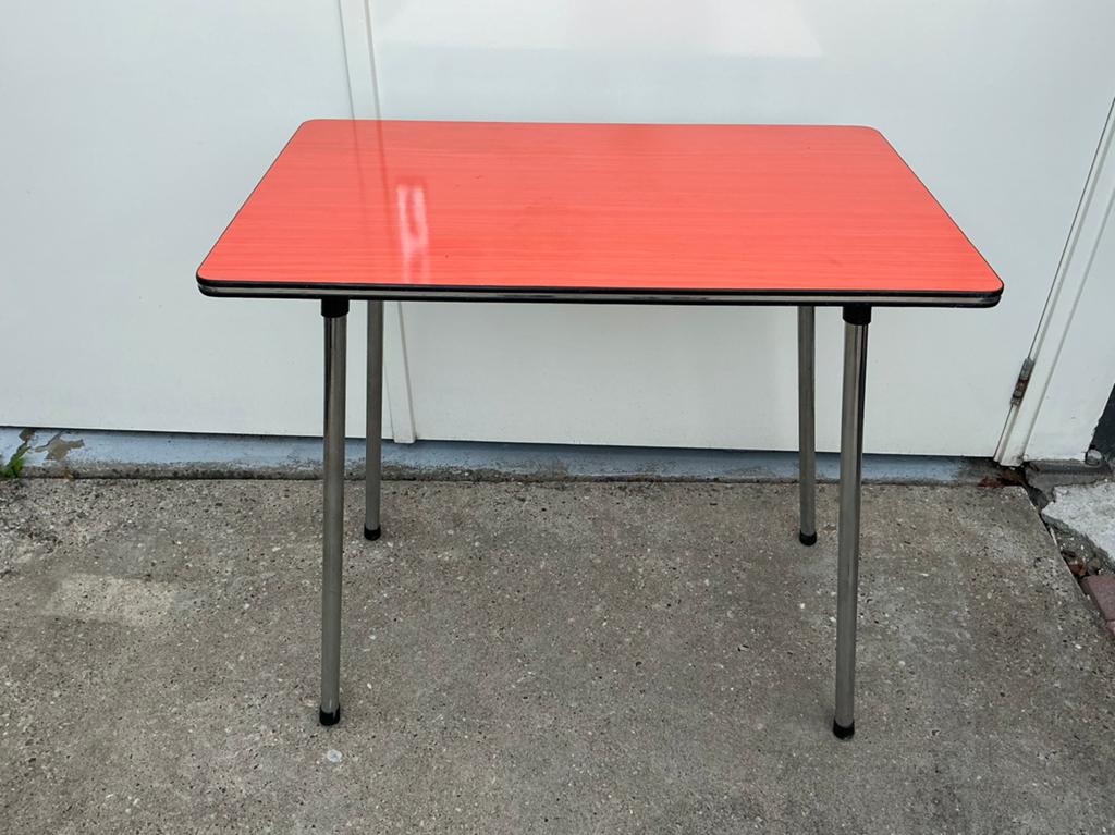 RETRO VINTAGE TAFEL FORMICA JAREN 50 CARAVAN TUIN CAMPER, Overige materialen, 50 tot 100 cm, Zo goed als nieuw, Retro vintage