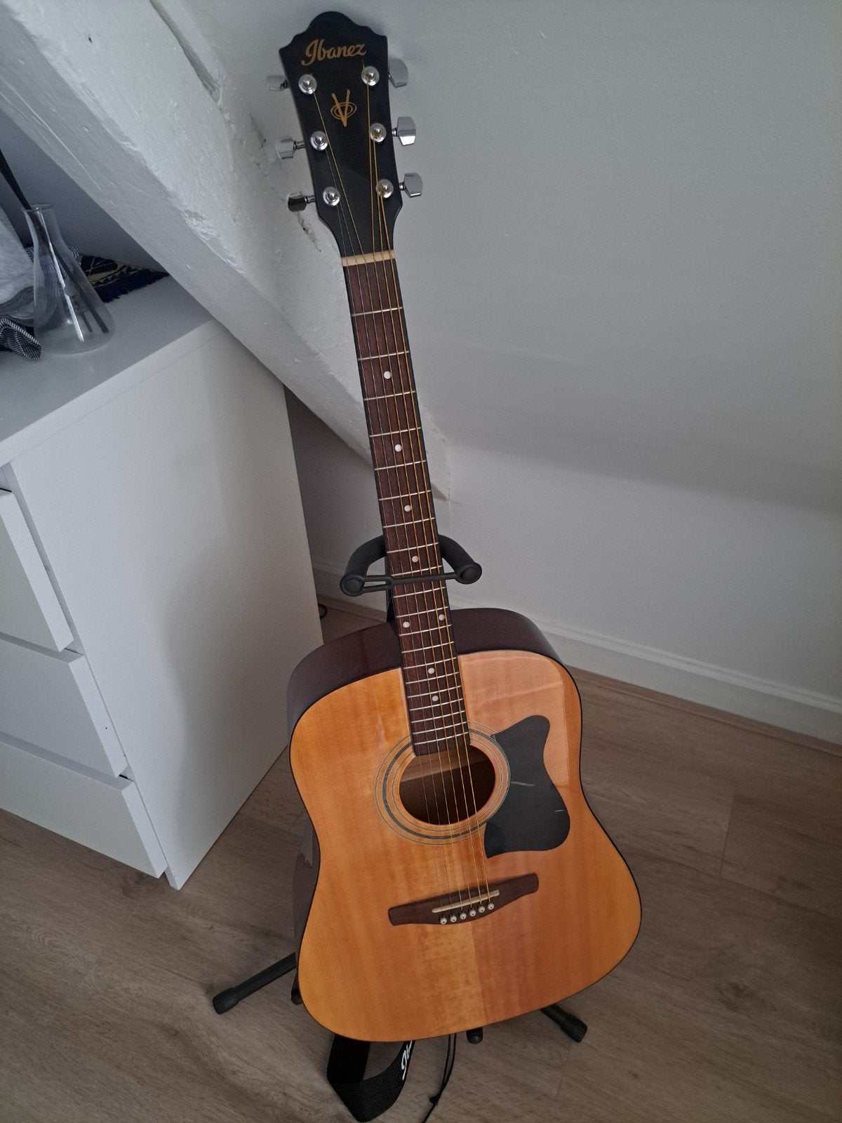 Ibanez acoustic guitar with strap and soft case, Ophalen, Zo goed als nieuw, Western- of Steelstringgitaar, Met koffer