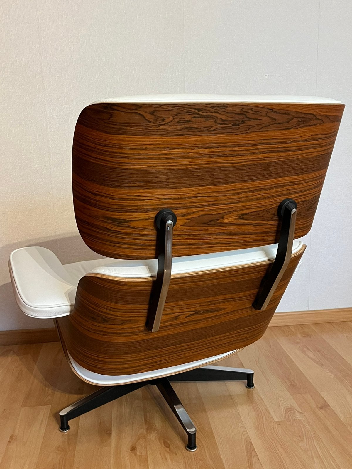 Lounge chair xl replica wit leder palissander hout, Ophalen, Vintage, Nieuw, 50 tot 75 cm