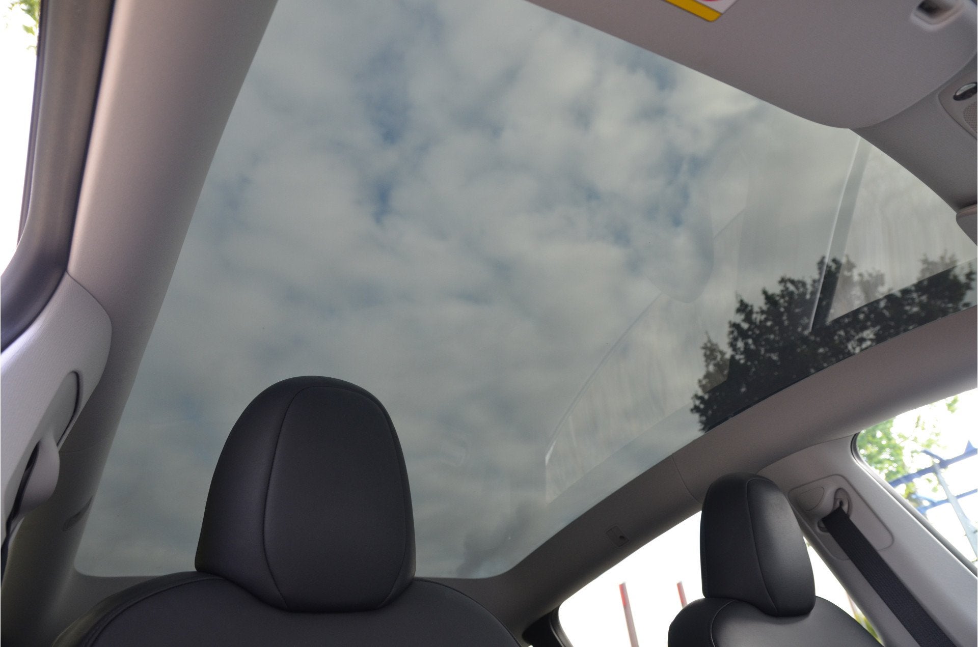 Tesla Model Y RWD 58 kWh AutoPilot4.0, FSD 99,- p/mnd, Auto's, Tesla, Automaat, Achterwielaandrijving, Gebruikt, Zwart