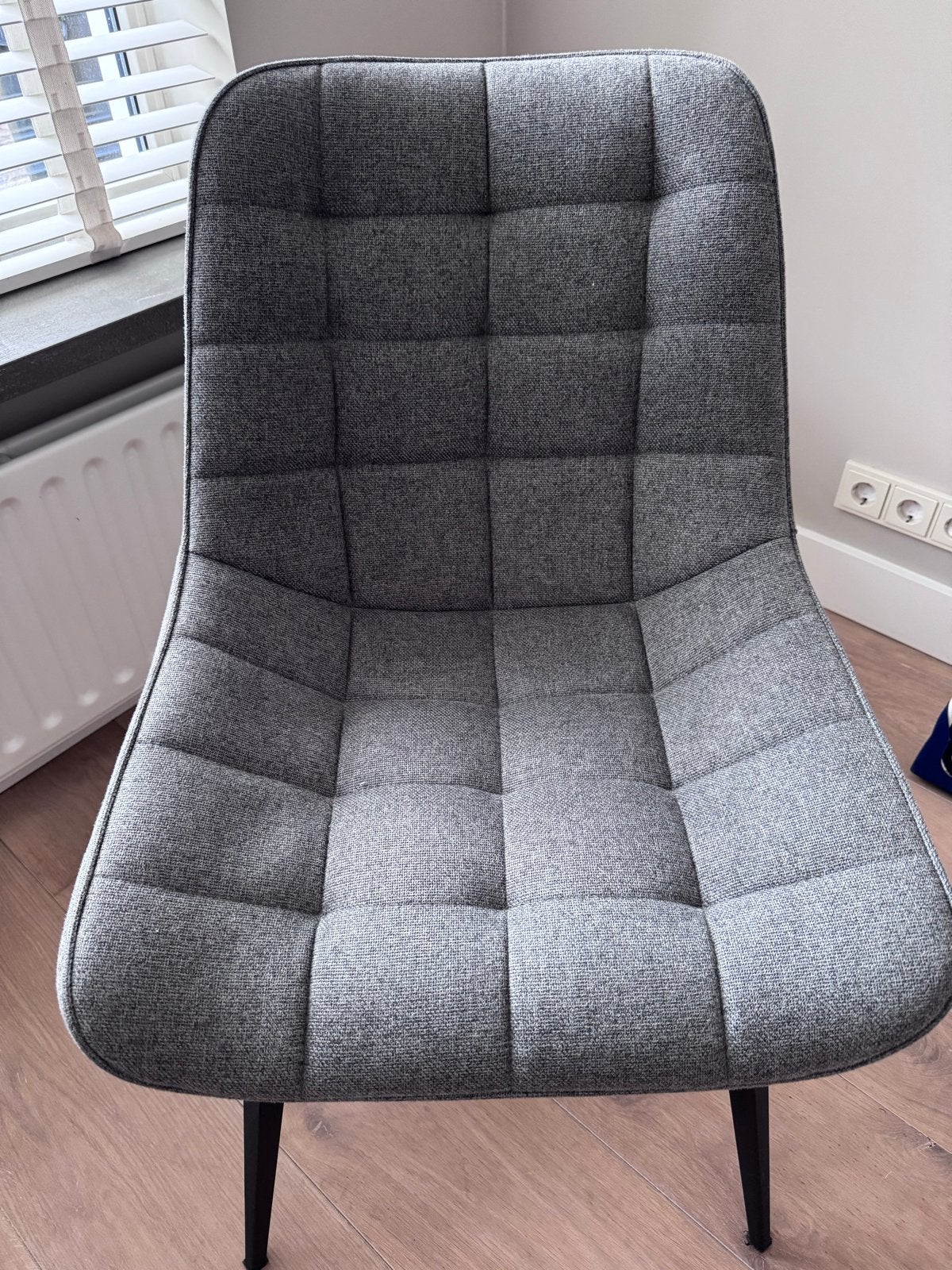 6 moderne eetkamerstoelen - De Bommel - Grijs stof, Huis en Inrichting, Ophalen, Zo goed als nieuw, Eén, Stof