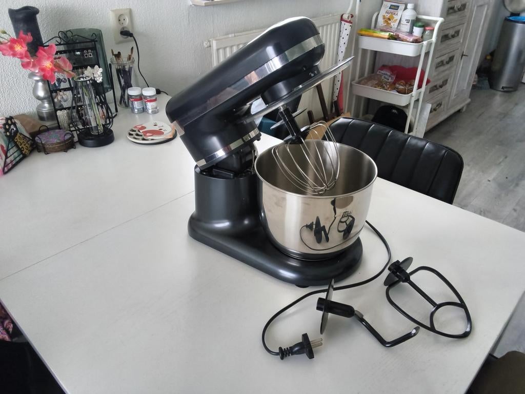 Quigg grijze keukenmachine, Witgoed en Apparatuur, Keukenmixers, 3 tot 4 liter, Ophalen, Zo goed als nieuw, 3 snelheden of meer
