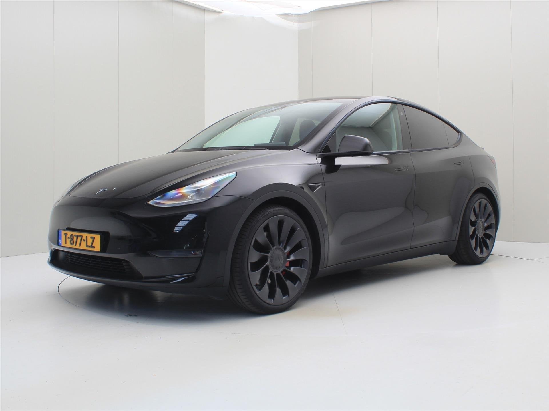 Tesla Model Y Performance 534pk AWD 91% SoH [ TREKHAAK+ENHAN, Gebruikt, 1972 kg, Zwart, Origineel Nederlands