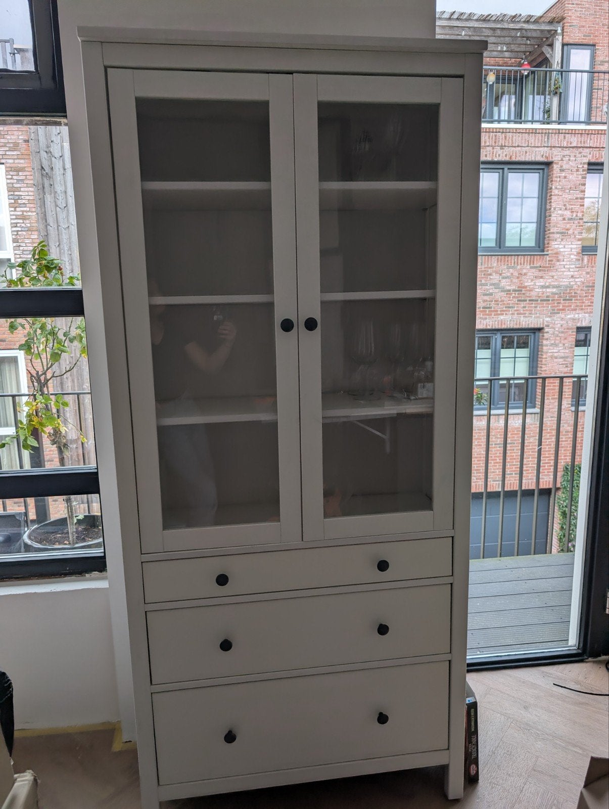 Witte IKEA Hemnes vitrinekast met lades, Ophalen, Gebruikt, Modern, Scandinavisch, Met lade(s)