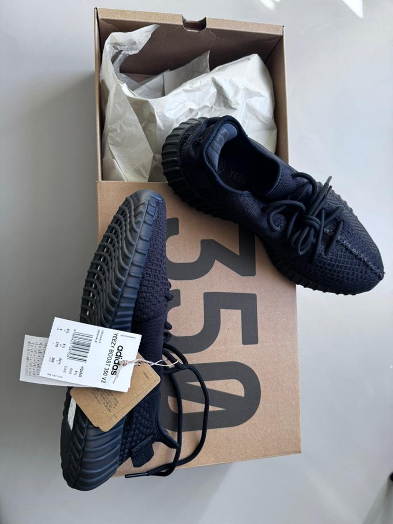 Adidas Yeezy Boost 350 V2 Onyx Zwart - Maat 42 2/3, Ophalen of Verzenden, Nieuw, Zwart, Sneakers of Gympen