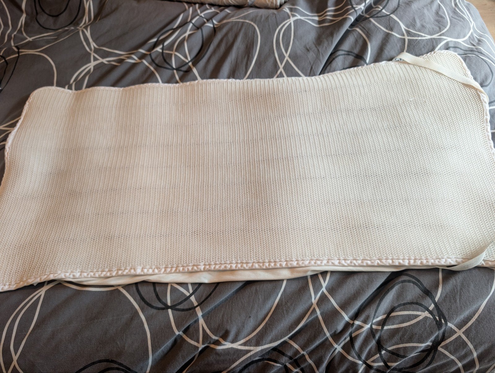 AeroSleep matrasbeschermer voor ledikant 120x60cm, Ophalen, Ademend, Gebruikt, Overige typen