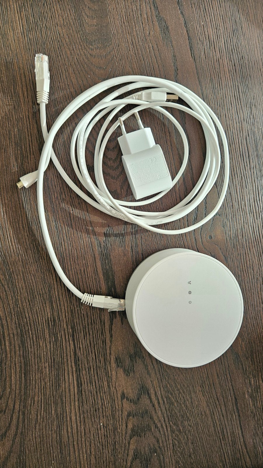 IKEA Tradfri Gateway met stekker en Ethernet kabel, Ophalen, Zo goed als nieuw