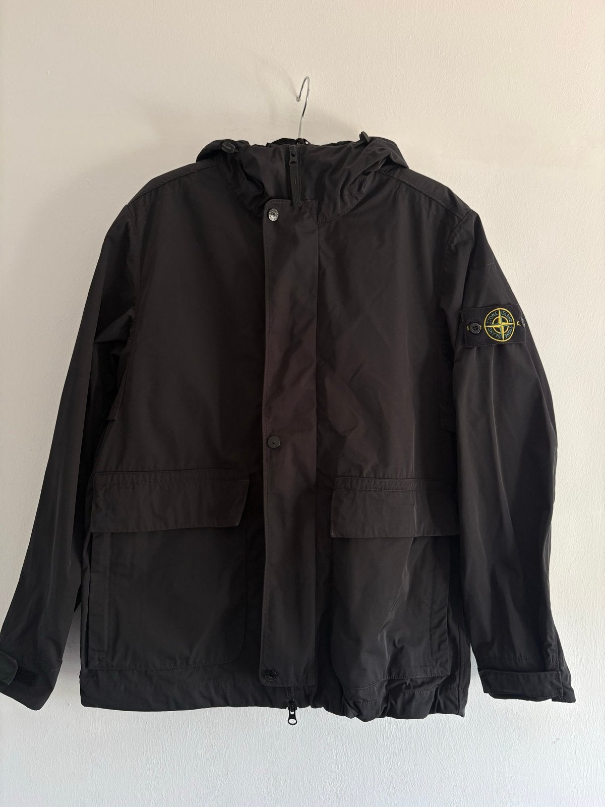 Stone Island jas - Origineel en nieuw S/M, Ophalen of Verzenden, Nieuw, Maat 46 (S) of kleiner, Zwart