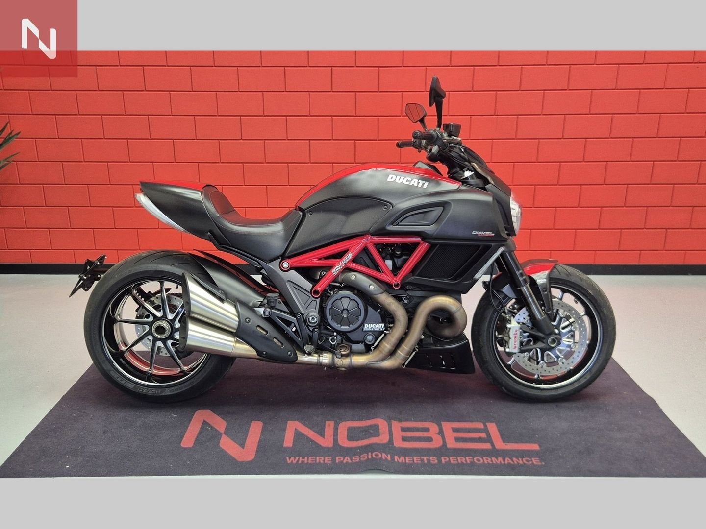 DUCATI Diavel Carbon facelift (bj 2014), Motoren, Motoren | Ducati, DUCATI, 2 cilinders, 1198 cc, Motorrijbewijs A