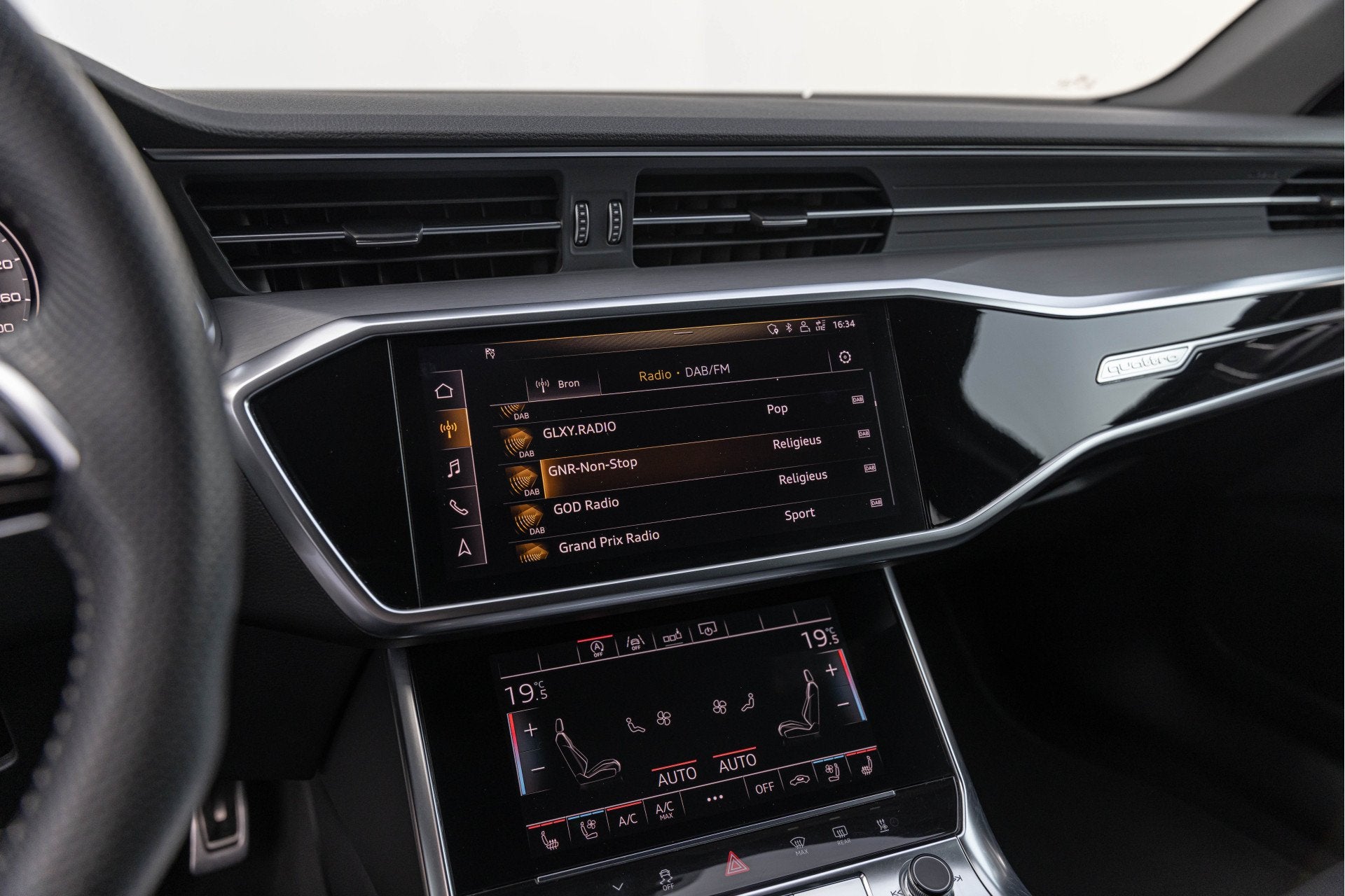 Foto 23 van Audi A6 Avant 55 TFSI Quattro 340pk S-line Luchtv. HD-Matrix