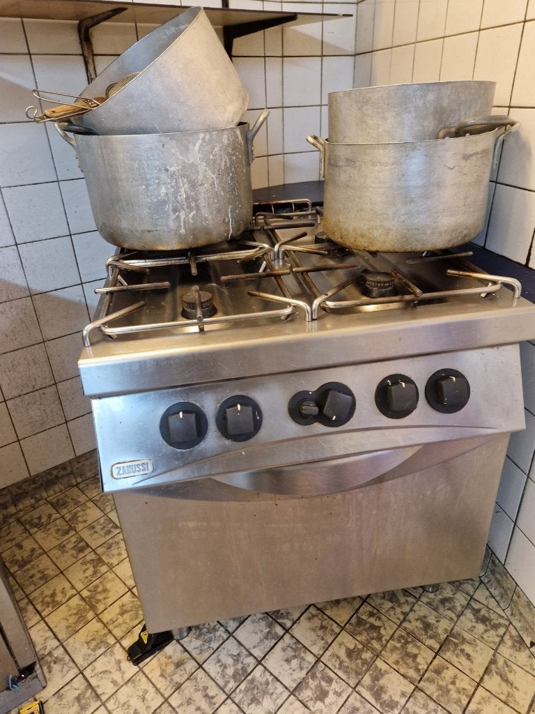 Horeca appartatuur, Ophalen