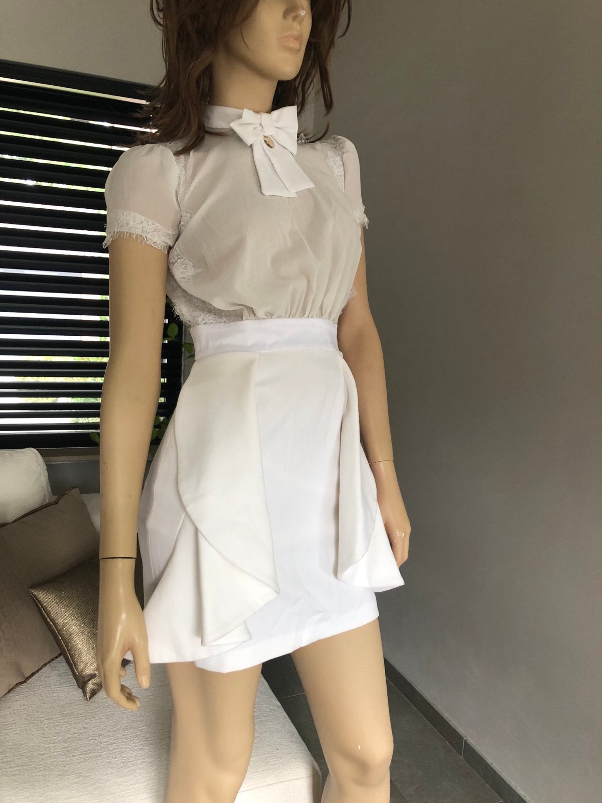Elisabetta Franchi jurk met strik en kanten details, Maat 38/40 (M), Wit, Ophalen of Verzenden, Zo goed als nieuw
