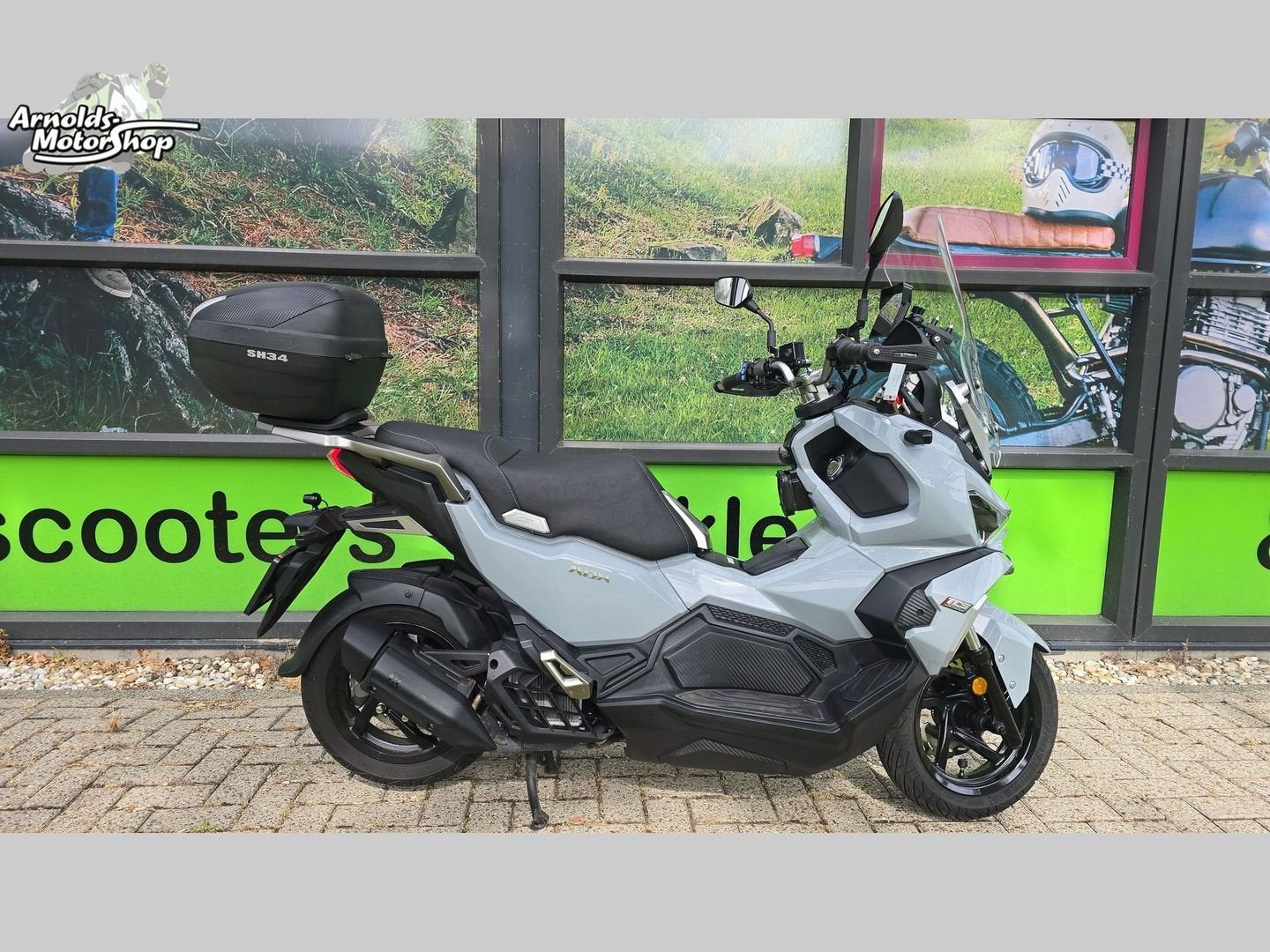 SYM ADX 125 (bj 2025) 4,822 km, Motoren, Motoren | Overige merken, SYM, Scooter, Bedrijf, Onbekend