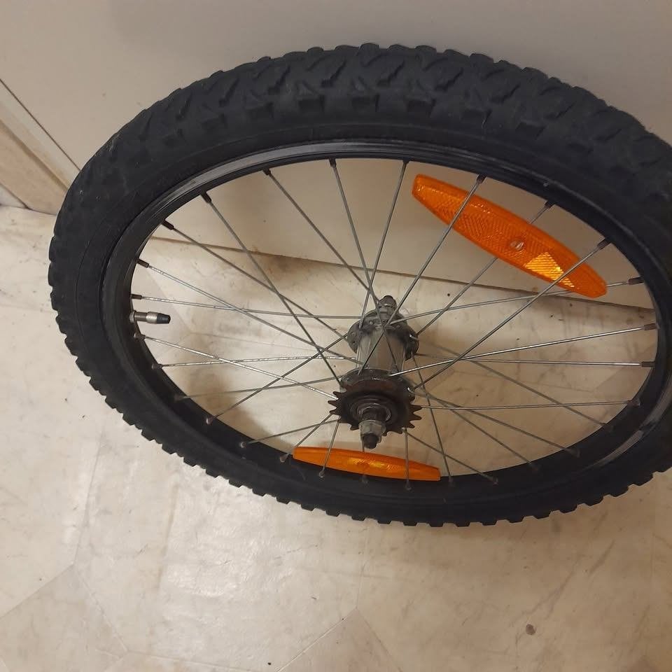 20 Inch Fiets Achter Wiel Met Binnen /Buiten Band 20 x 2 00, Ophalen of Verzenden, Gebruikt, Wiel