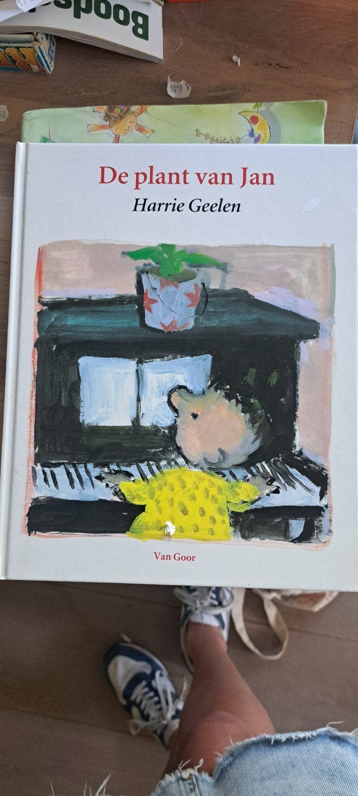 De plant van Jan - Harrie Geelen (Kinderboek), Boeken, Fictie algemeen, Jongen of Meisje, Ophalen of Verzenden, Zo goed als nieuw