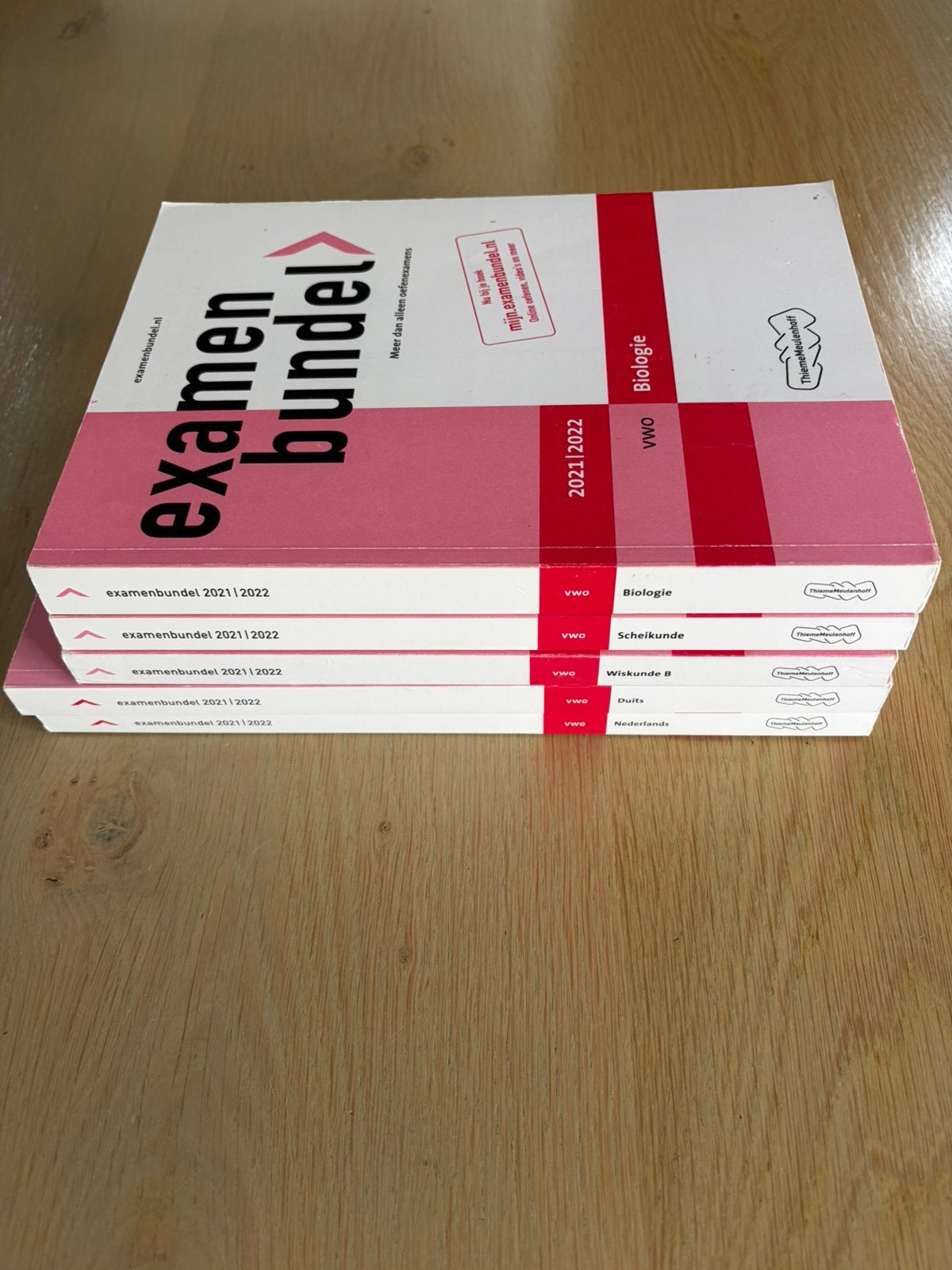 Examen bundel 2021/2022 NG NT pakket VWO, Boeken, Ophalen of Verzenden, Zo goed als nieuw, VWO, Nederlands