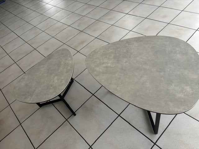 bijzettafels (stenen blad, metaal onderkant), Minder dan 55 cm, Metaal of Aluminium, Rond, Zo goed als nieuw