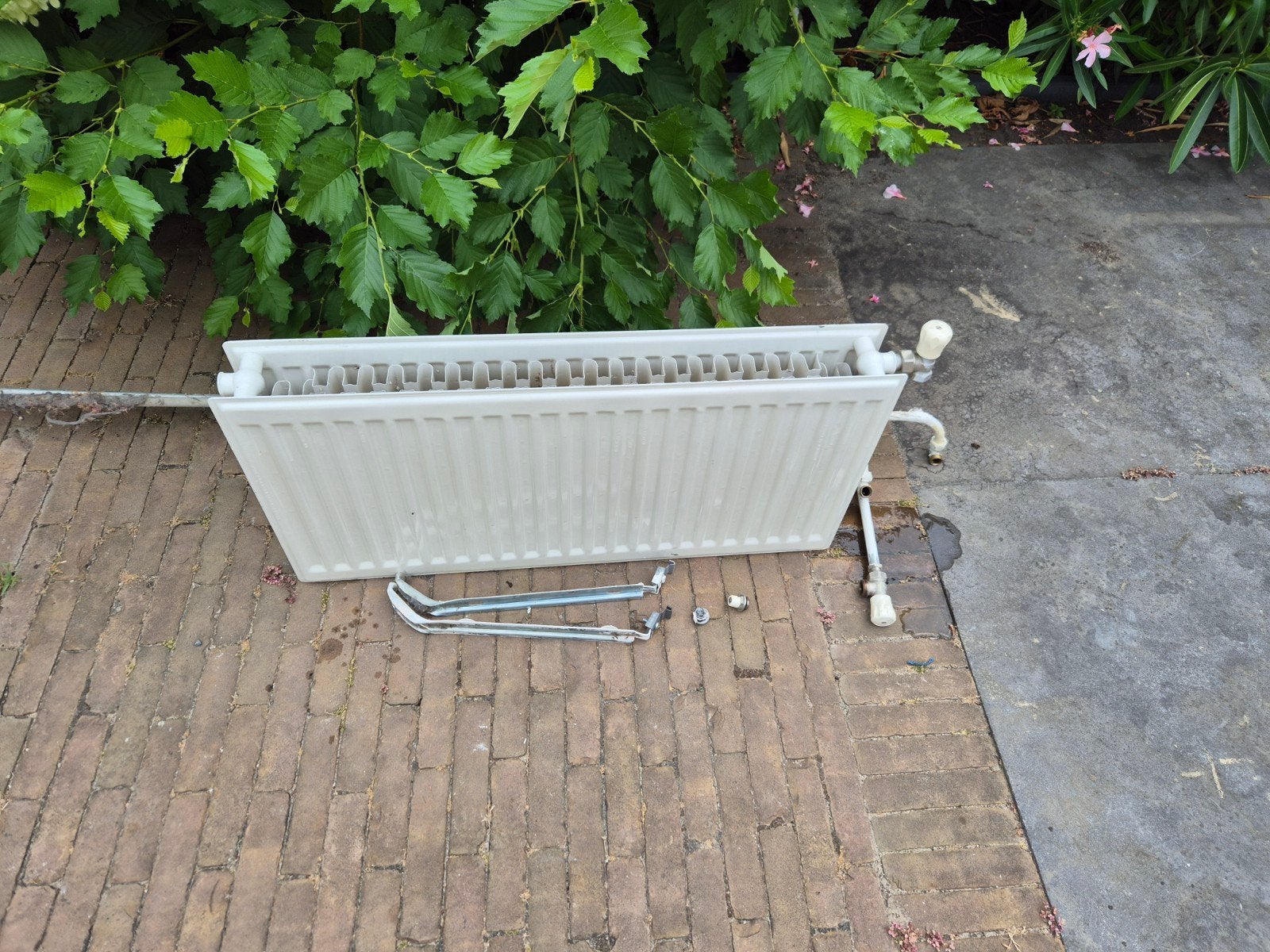 Gebruikte radiator met toebehoren, Ophalen, 30 tot 80 cm, Radiator, 60 tot 150 cm