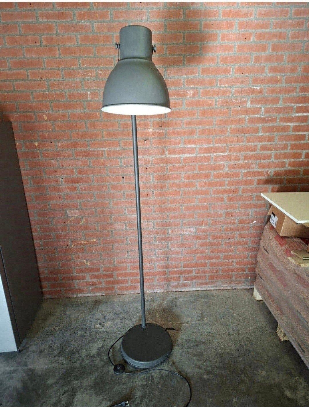 IKEA Hektar Vloerlamp - Donkergrijs, Industriële Stijl, Ophalen, Gebruikt, E27 (groot), Metaal