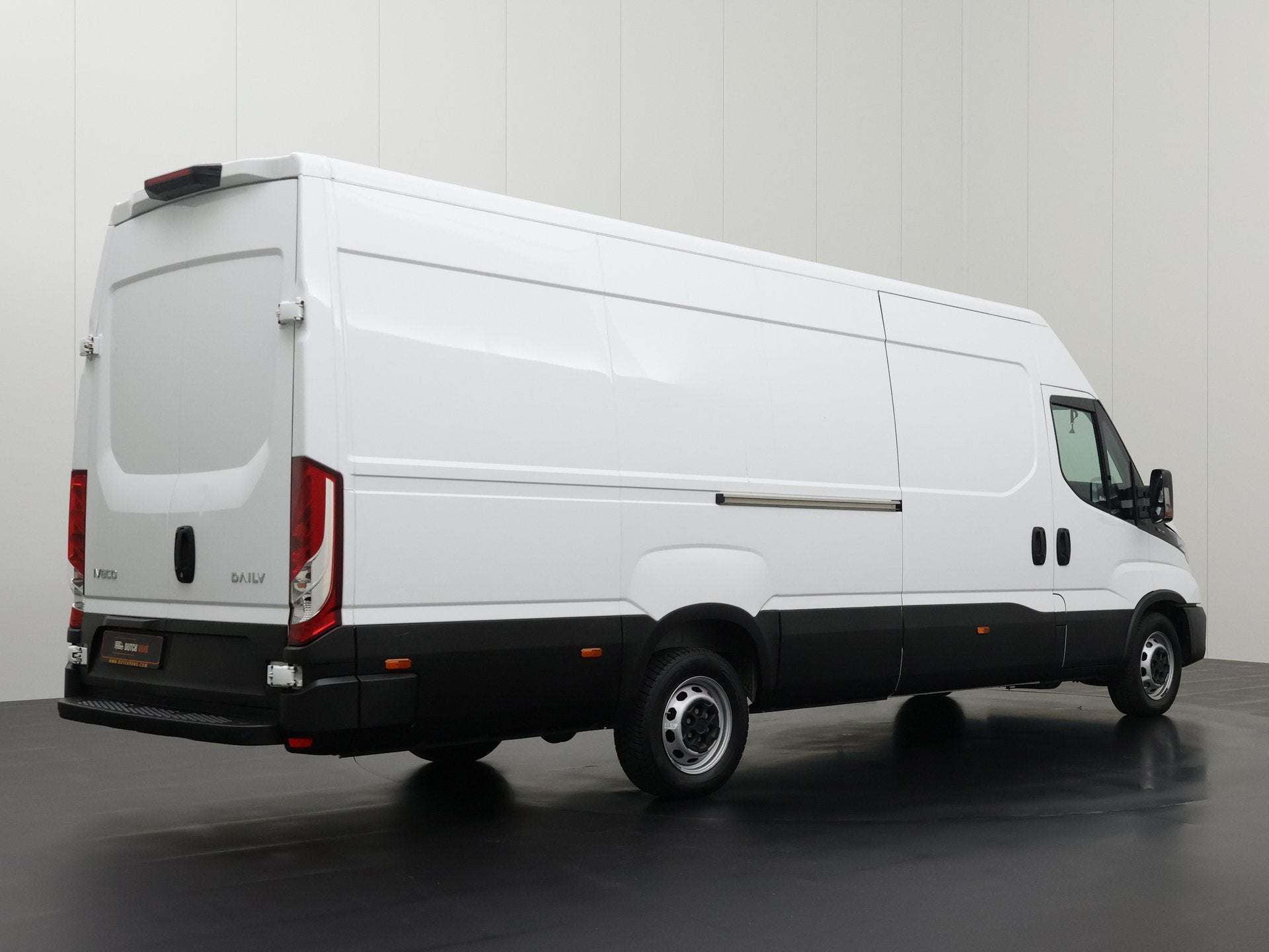 Iveco Daily 35S16 L3H2 Maxi | Nieuw Model 2025 | Airco | 3-Z, Auto's, Stof, Gebruikt, 156 pk, Iveco