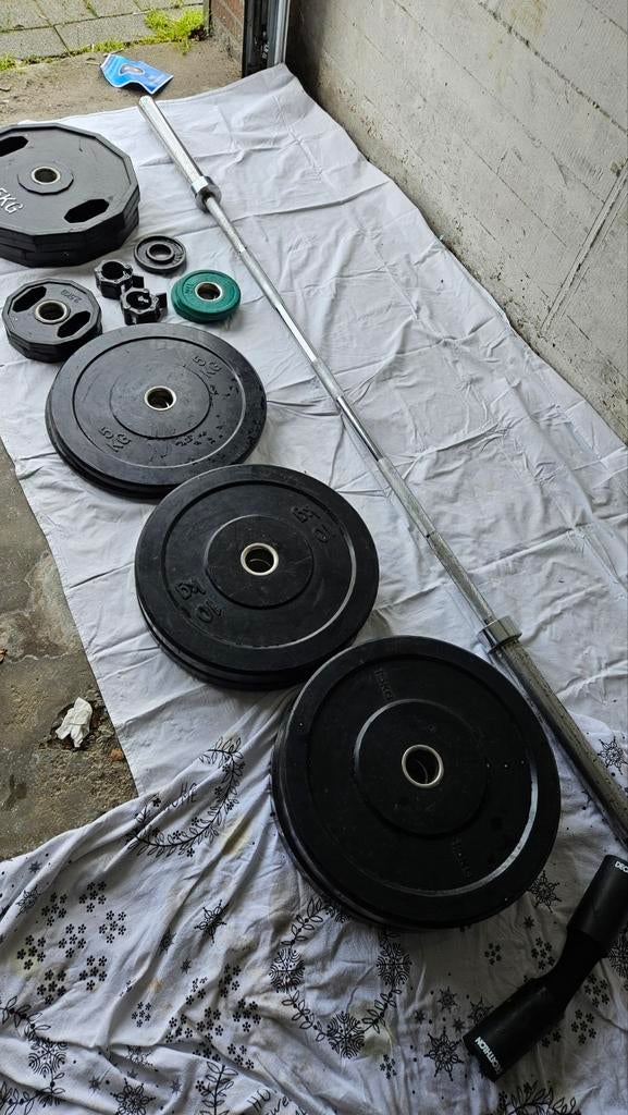 Barbell met 138kg gewicht totaal, Ophalen