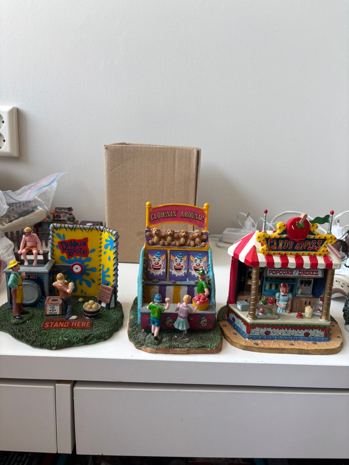 Collectie zeldzame lemax carnival items, Diversen, Kerst, Zo goed als nieuw, Ophalen of Verzenden