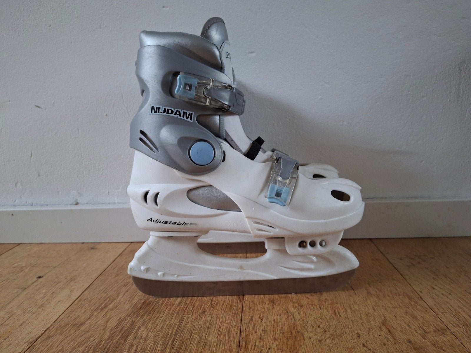 Nijdam Kunstschaatsen - Verstelbaar Maat 32-36, Sport en Fitness, Ophalen of Verzenden, Gebruikt, Kunstschaatsen, Nijdam