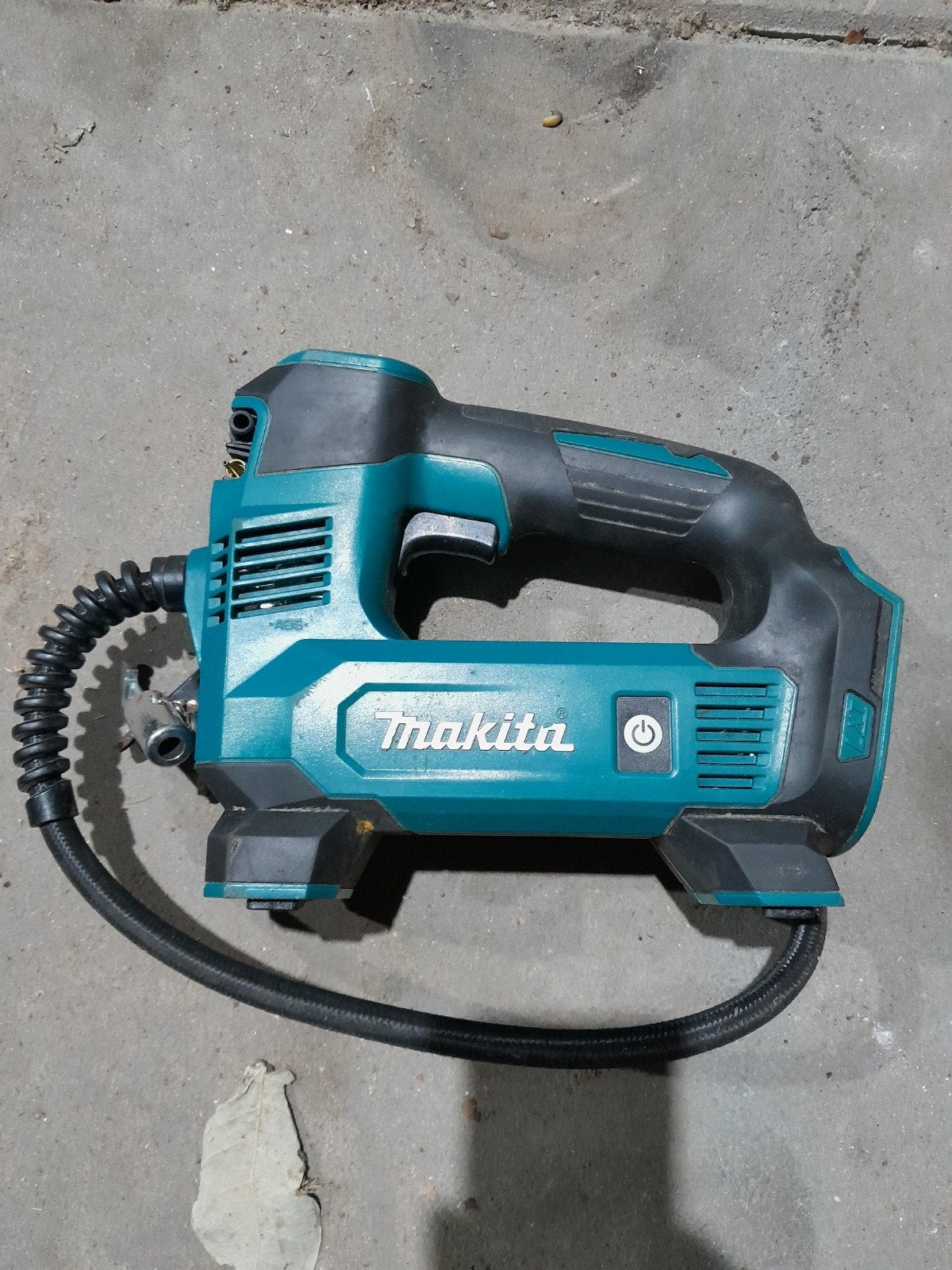 Makita DMP 180 luchtpomp, 6 tot 10 bar, Ophalen of Verzenden, Zo goed als nieuw, Minder dan 200 liter/min