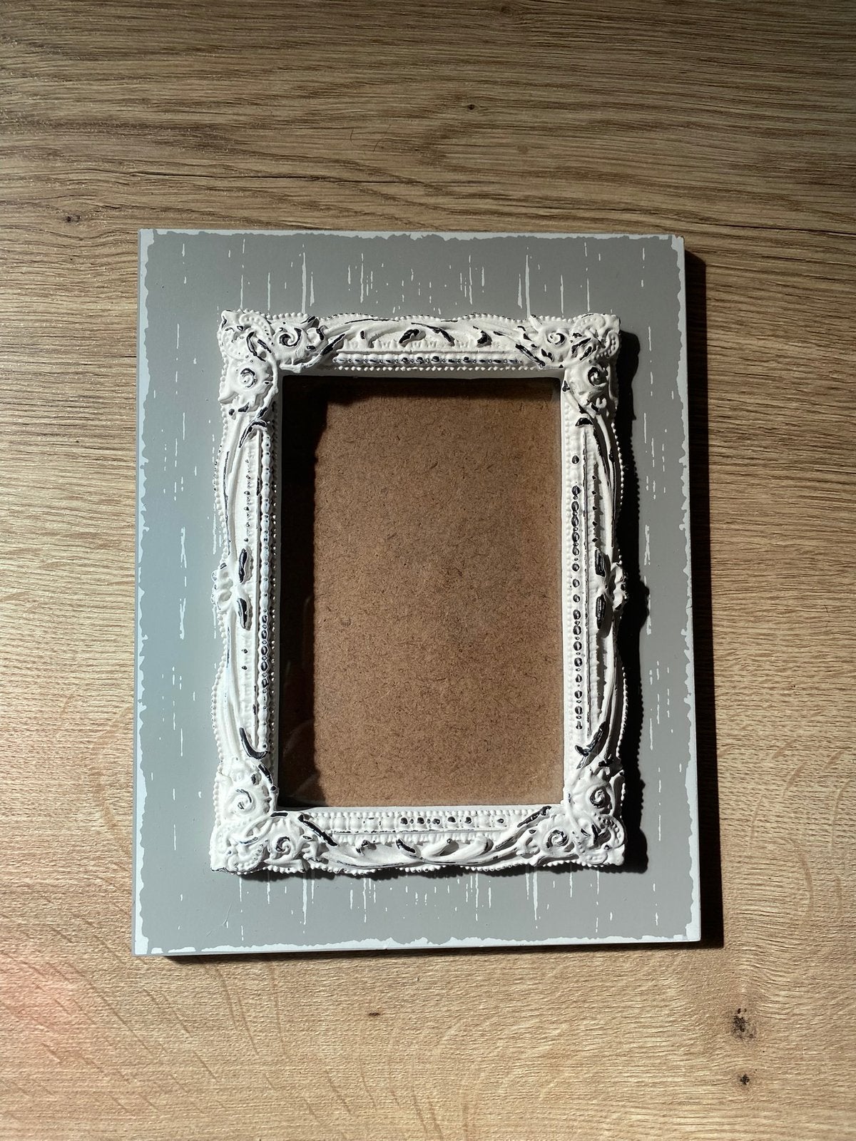 Decoratieve fotolijst barok stijl grijs/wit – brocante, Ophalen of Verzenden, Gebruikt, Standaard fotolijst