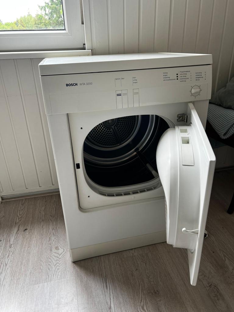 Bosch droger, Witgoed en Apparatuur, Wasdrogers, Ophalen, 6 tot 8 kg, Luchtafvoer, Zo goed als nieuw