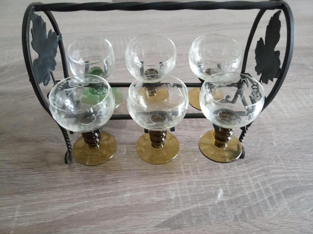 Borrelglaasjes op rekje, Ophalen of Verzenden, Zo goed als nieuw, Borrel- of Shotglas