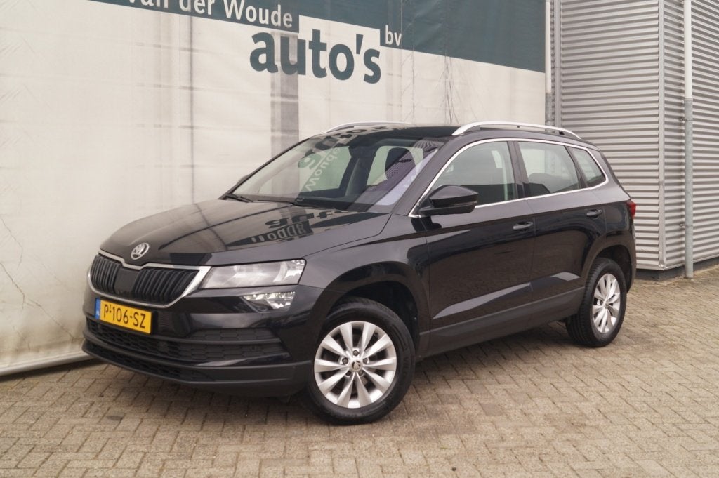 Skoda Karoq 1.5 TSI 150pk DSG Business Edition -NAVI-ECC-PDC, Auto's, Dealer onderhouden, Stof, Euro 6, 4 cilinders