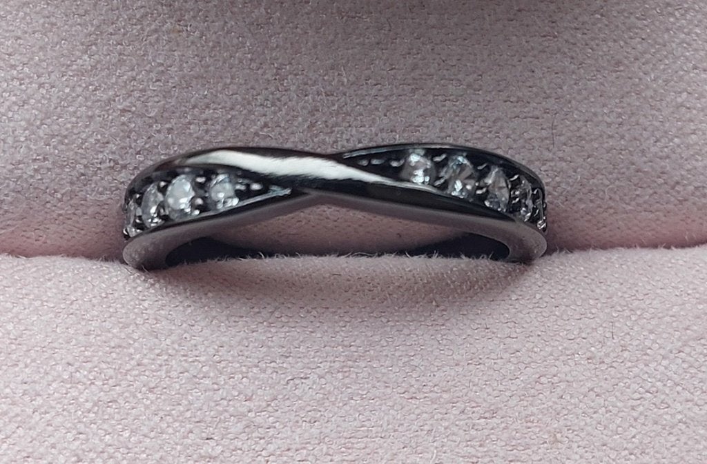 Zwarte ring maat 18mm, Sieraden, Tassen en Uiterlijk, Ringen, Ut, Zwart, Nieuw, Ophalen of Verzenden