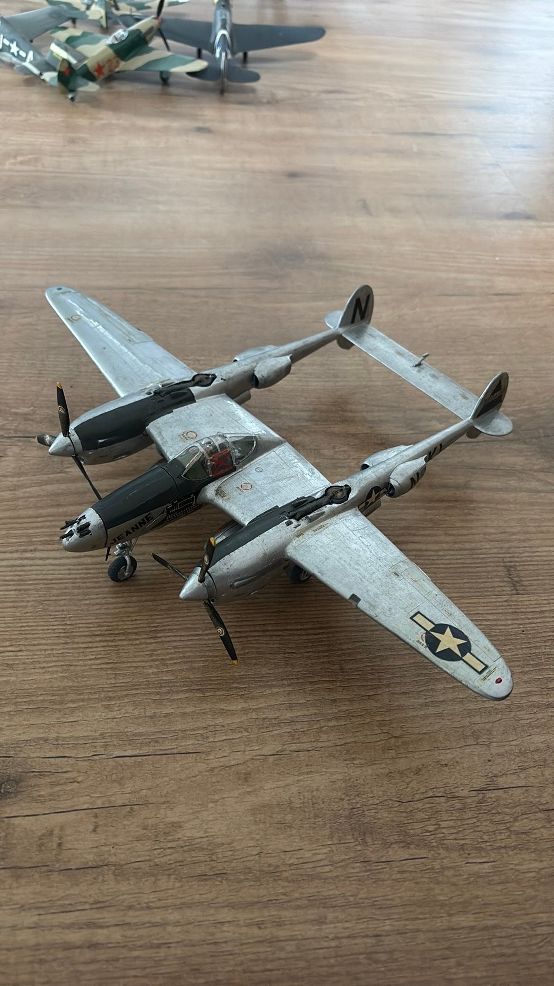 1/48 P-38 Lightning US Jachtvliegtuig  WW2 gebouwd model, Gebruikt, Revell, Ophalen of Verzenden, Groter dan 1:72