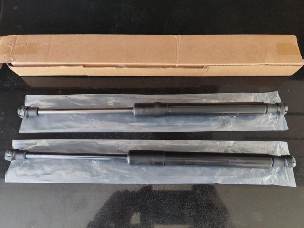 Toyota iQ gasveer kofferruimte ✓Origineel ✓Goedkoop, Ophalen of Verzenden, Voor, Toyota, Bumper