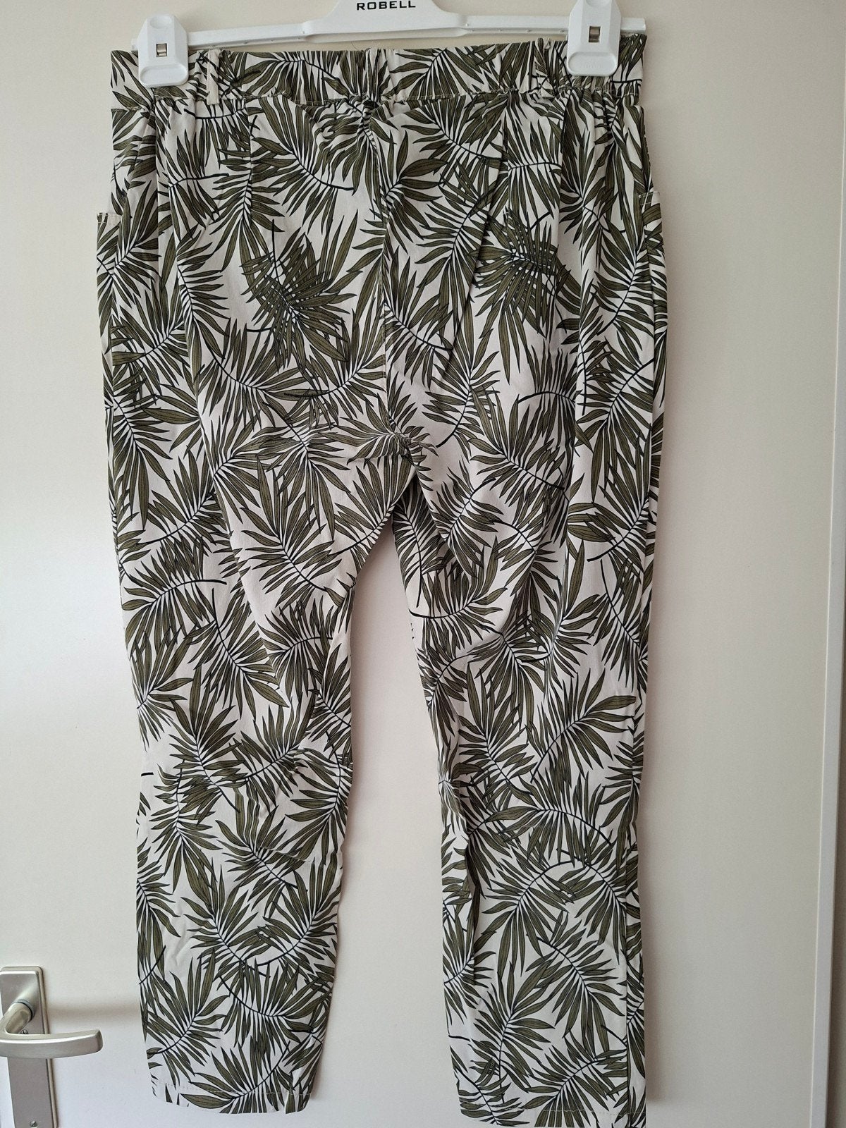Stretch broek met palmprint - Maat 46, Beige, Maat 46/48 (XL) of groter, Ophalen of Verzenden, Zo goed als nieuw