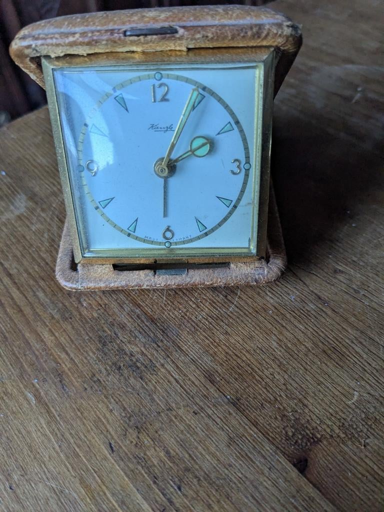 Vintage kienzle reiswekker, Ophalen